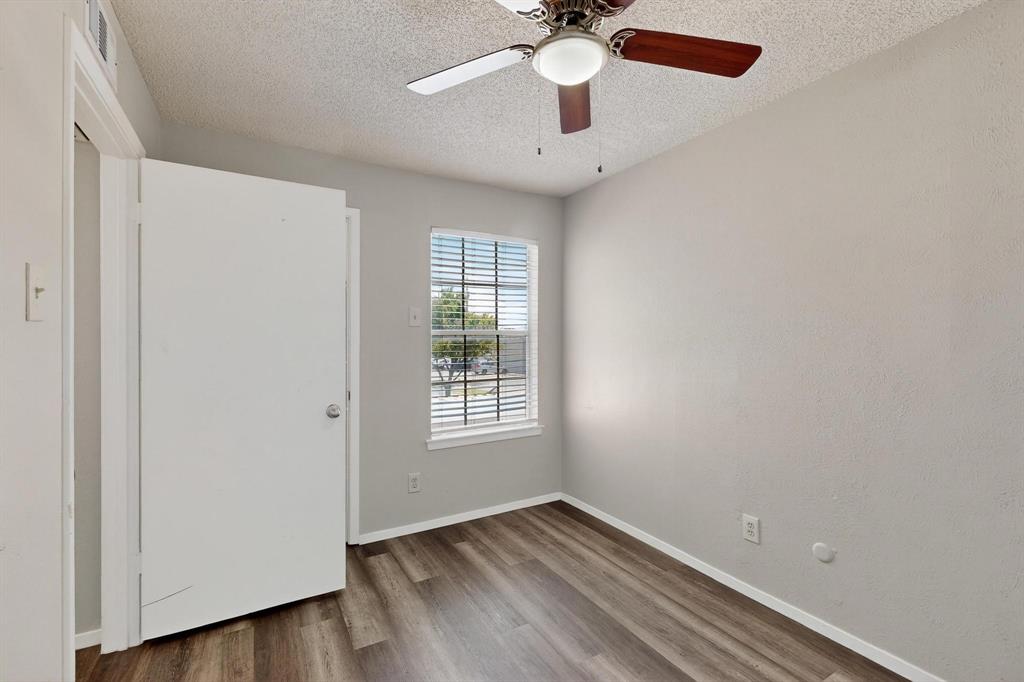 Springtree Crossing Condos - Residential