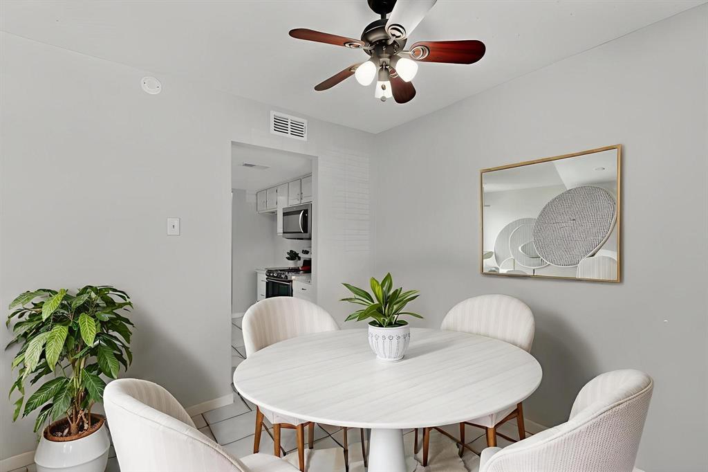 Springtree Crossing Condos - Residential