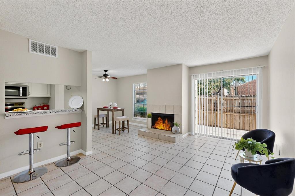 Springtree Crossing Condos - Residential