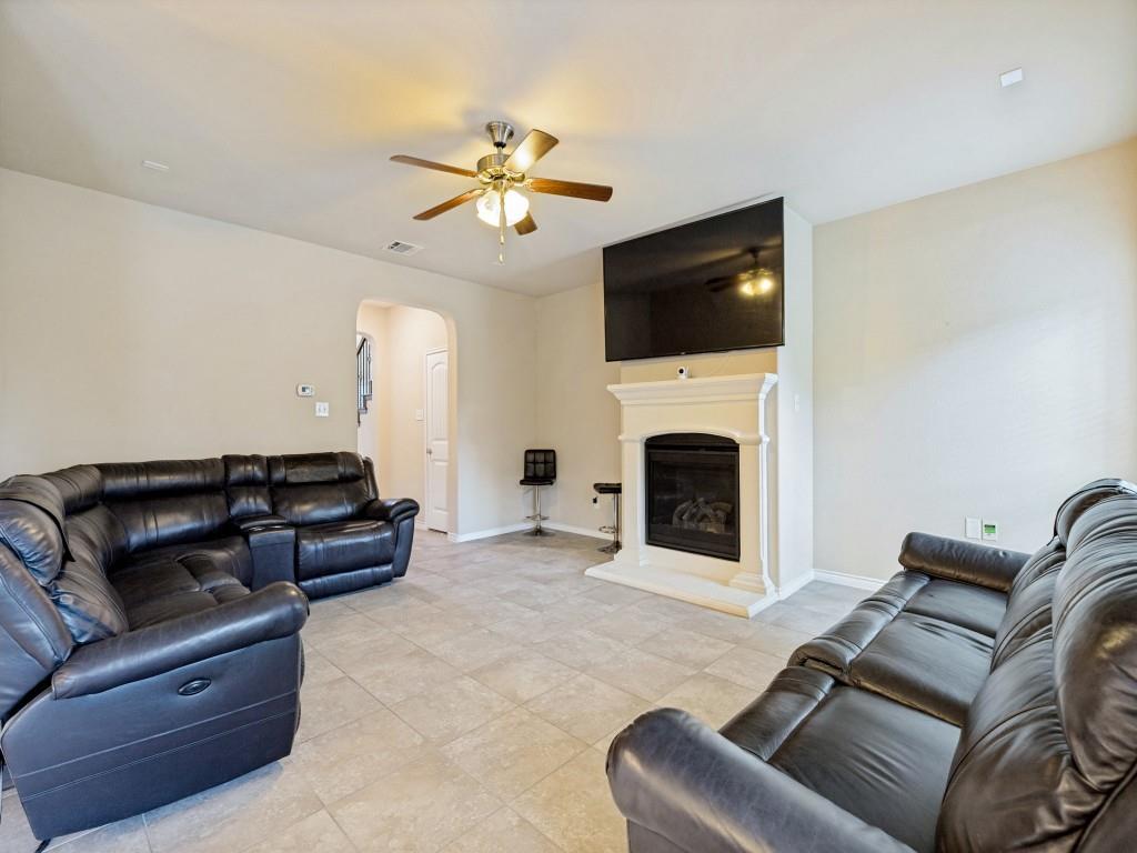 9809 Timberwolf Lane