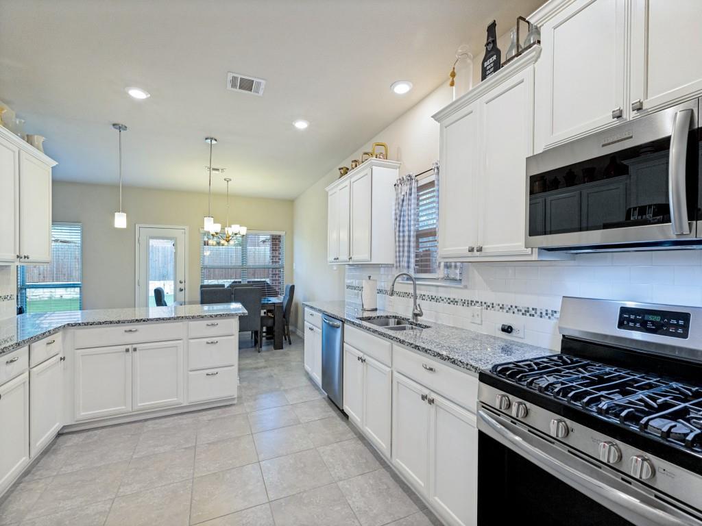 9809 Timberwolf Lane