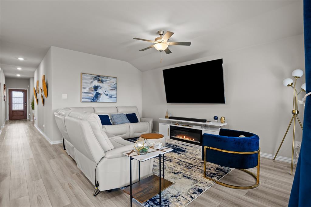 Briarwood Hills - Residential Lease