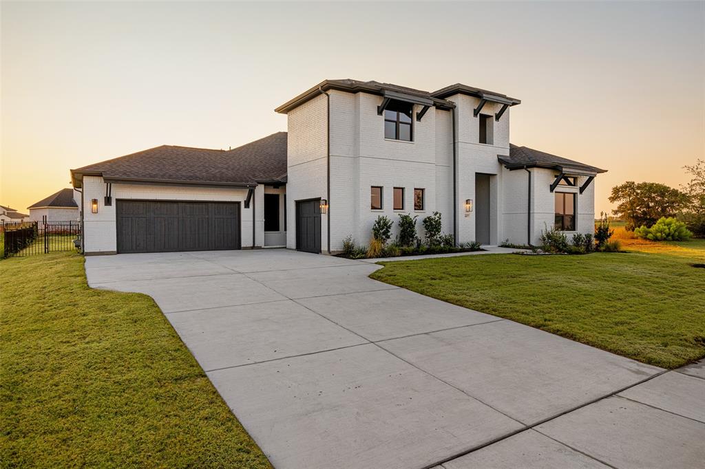 407 Double Eagle Court