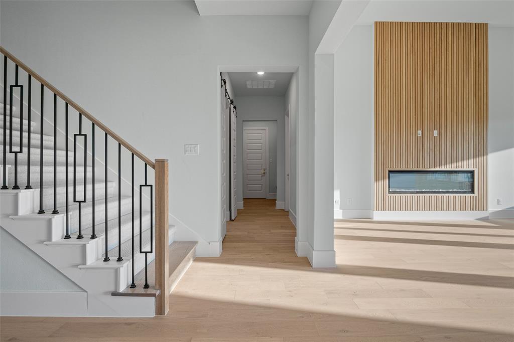 407 Double Eagle Court