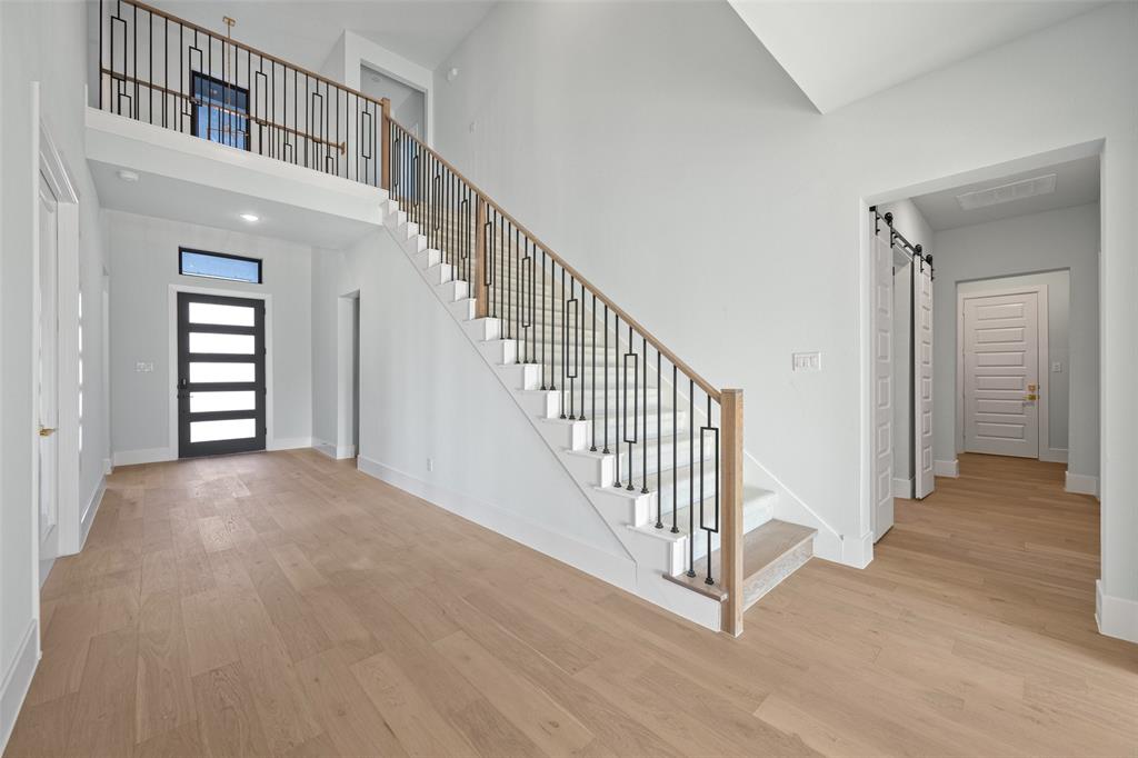 407 Double Eagle Court