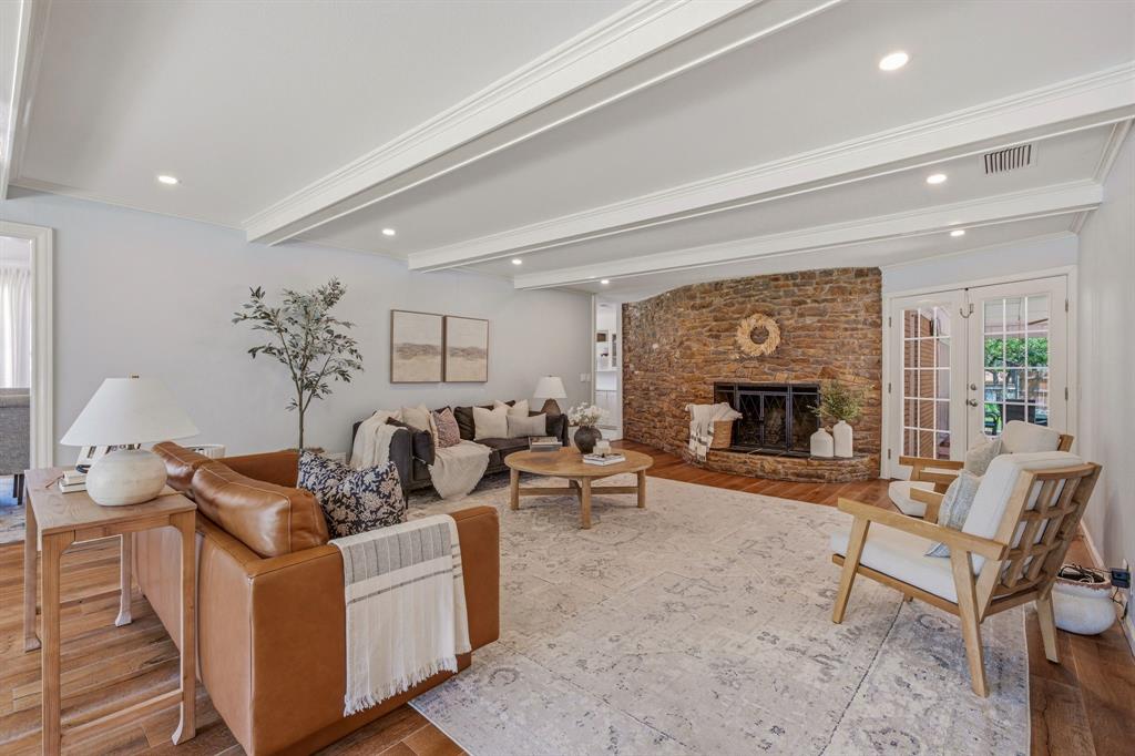 1423 Oak Hills Drive