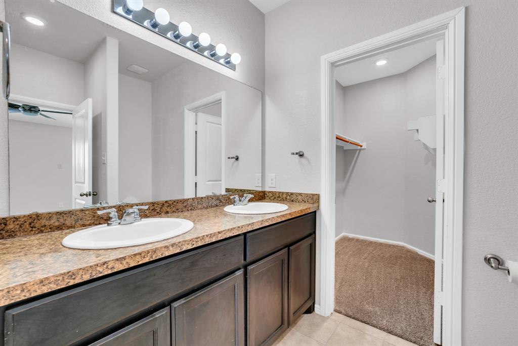 Chapel Crk Ph 1 - Residential