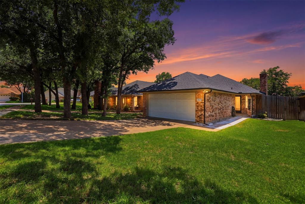 3107 Emerald Street