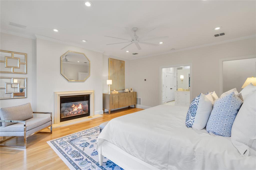 Versailles Pkwy Sacher - Residential