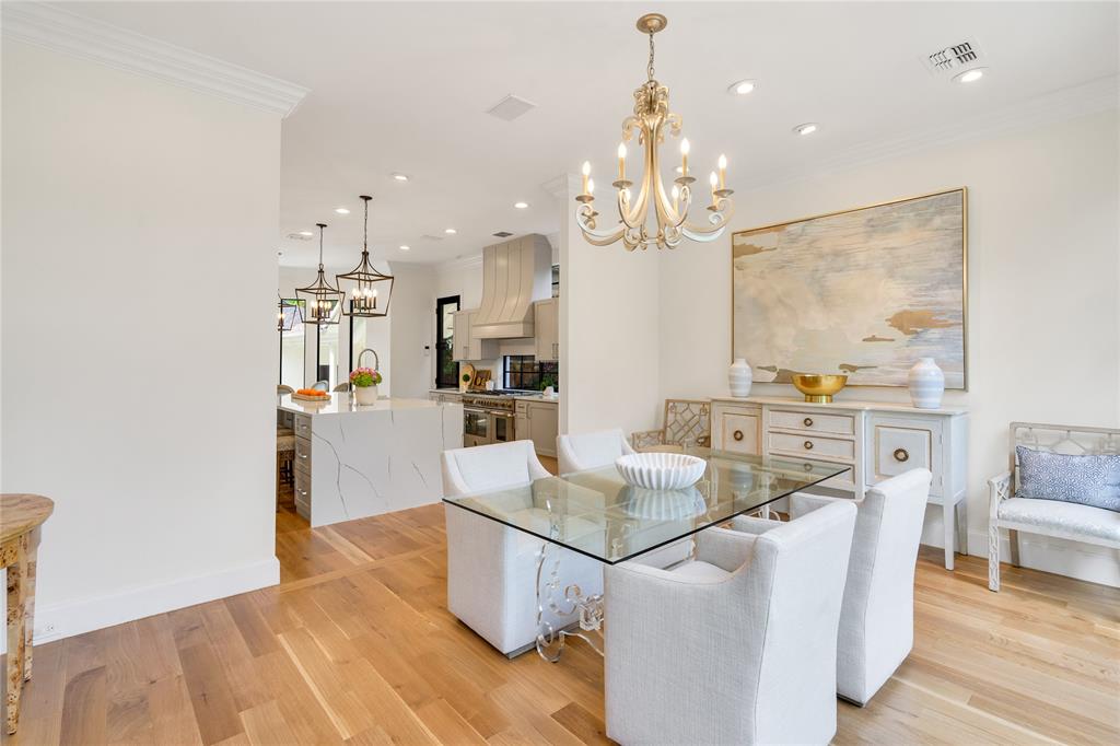 Versailles Pkwy Sacher - Residential