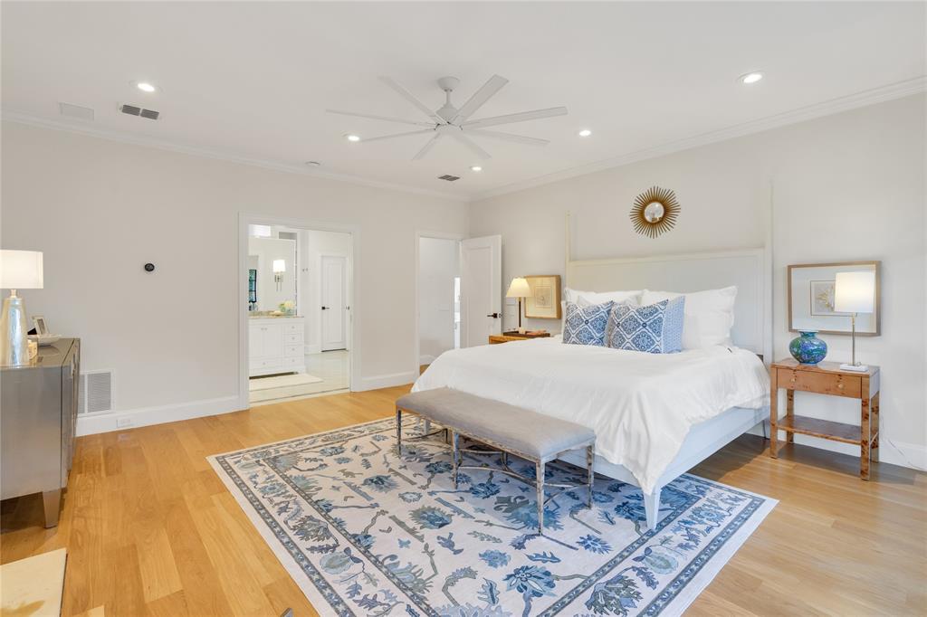 Versailles Pkwy Sacher - Residential