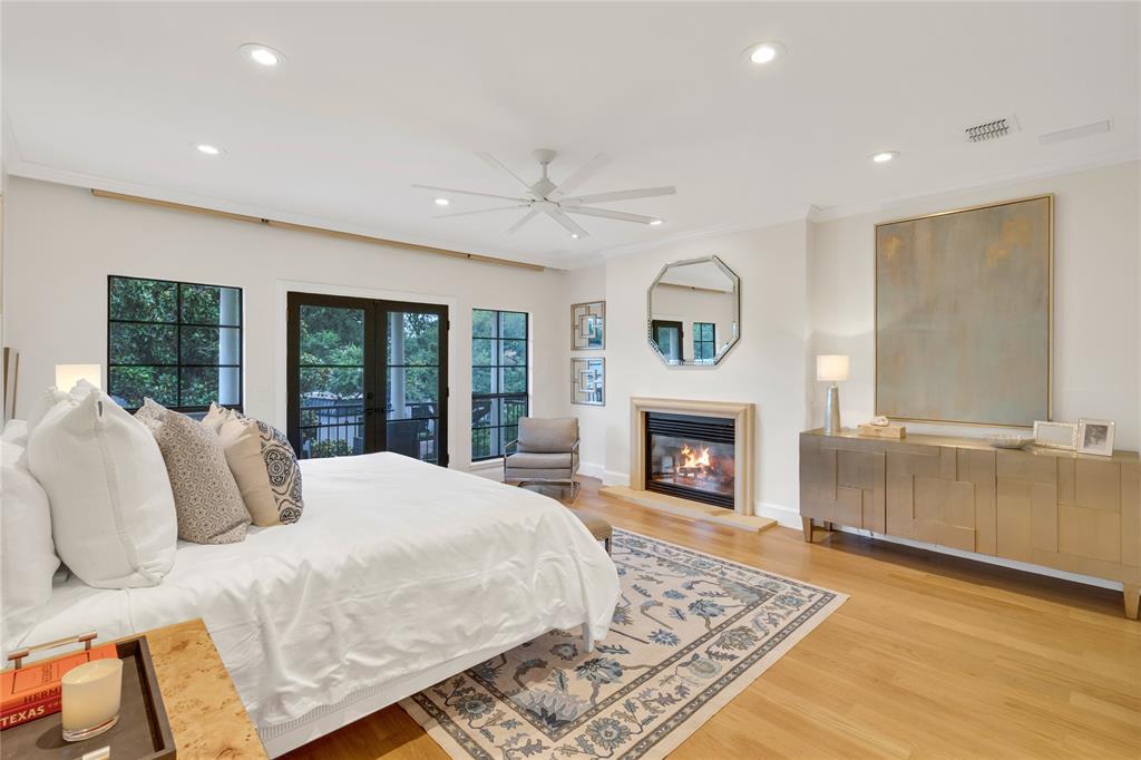 Versailles Pkwy Sacher - Residential