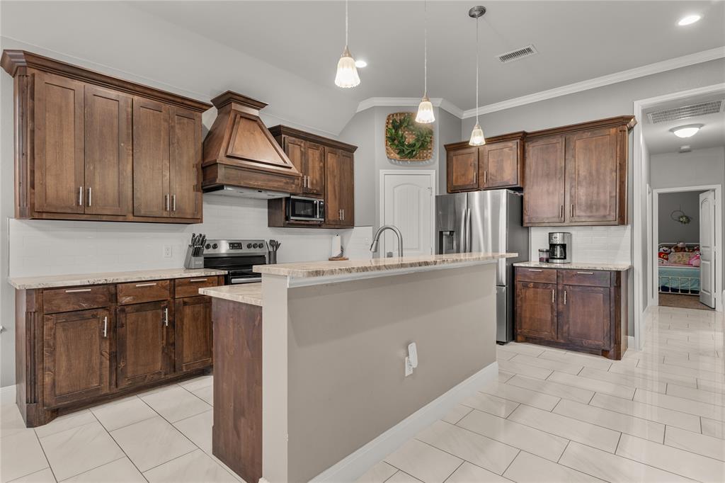 423 Stoneridge Drive