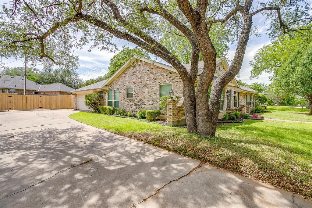 802 Shady Creek Drive