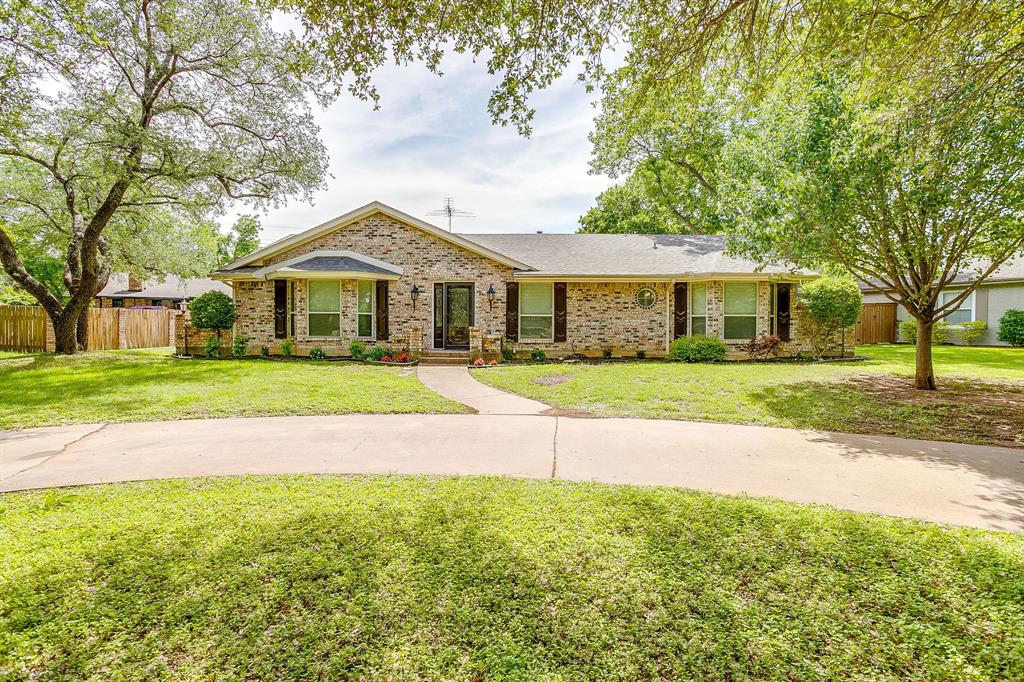 802 Shady Creek Drive