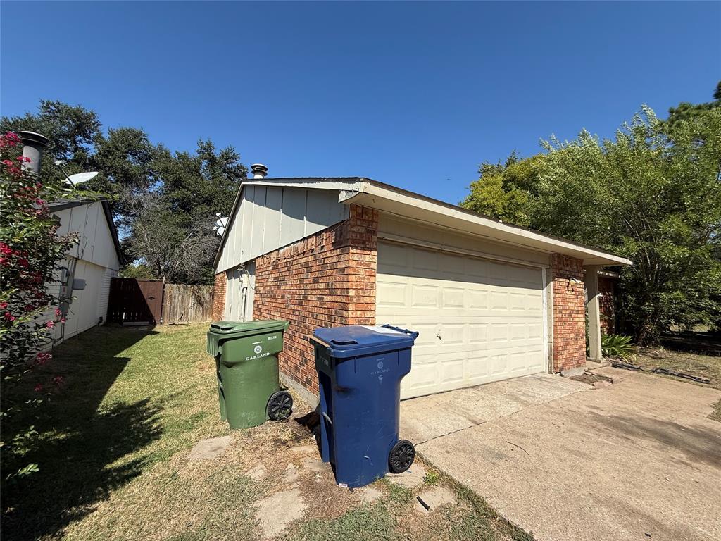 5625 Ridgecove Drive