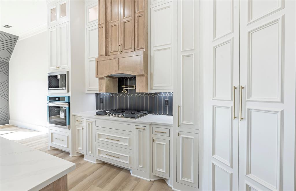 GRUENE VALLEY RANCH - Residential