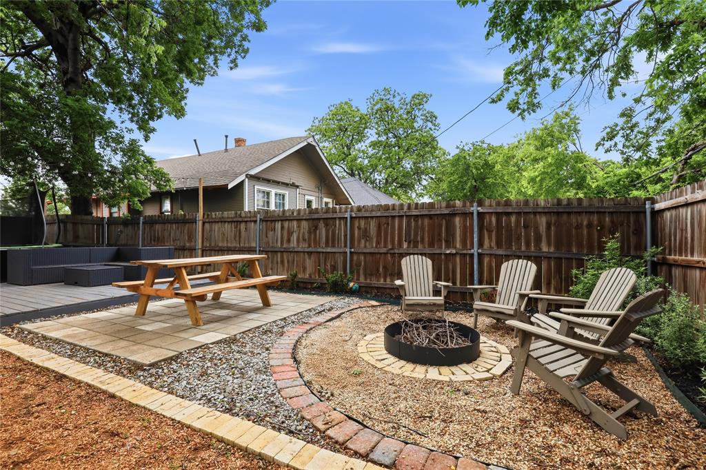 Lawn Place Add - Residential