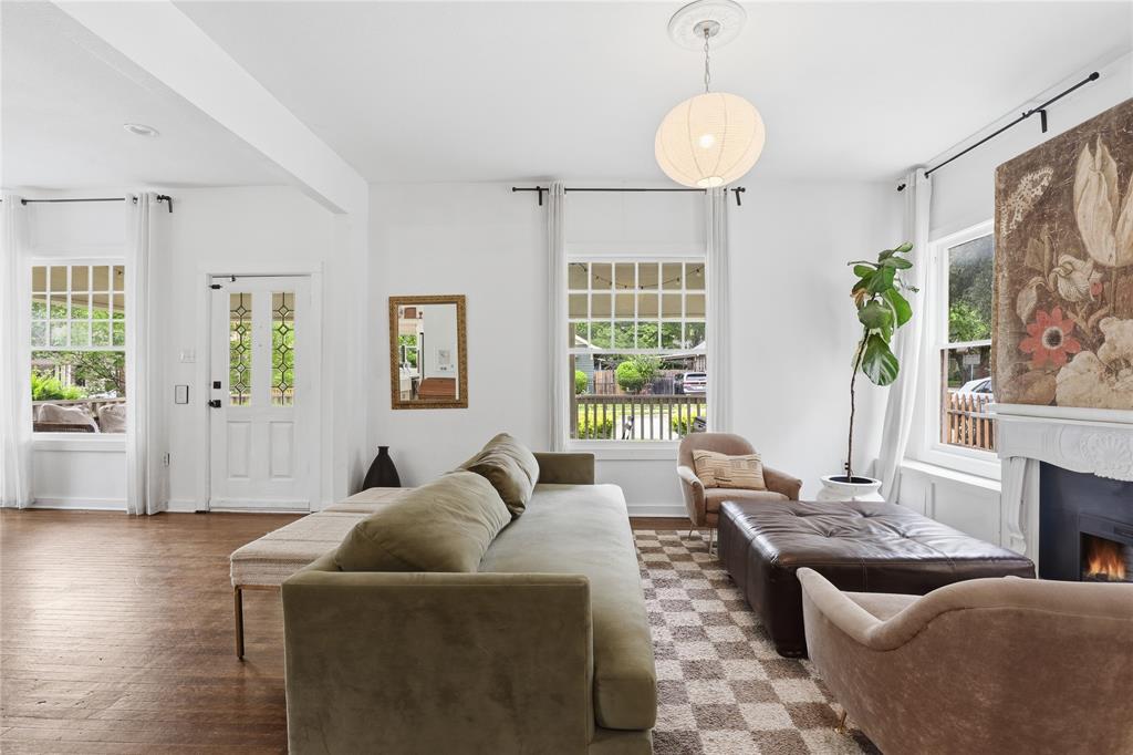 Lawn Place Add - Residential