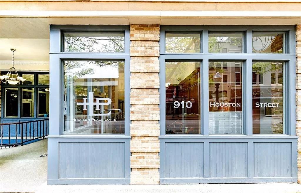 Houston Place Lofts Condo - Residential Lease