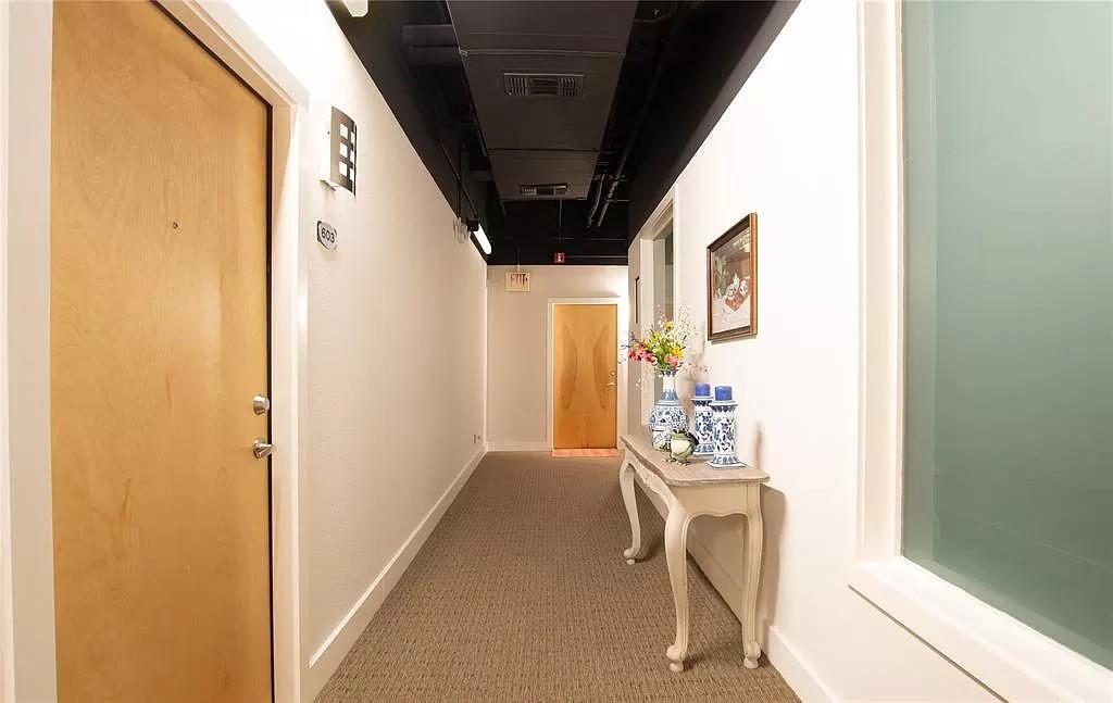 Houston Place Lofts Condo - Residential Lease