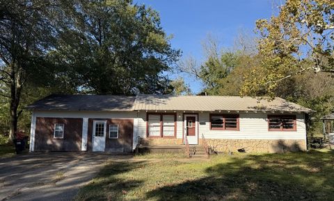 3236 W KAUFMAN Paris TX 75460