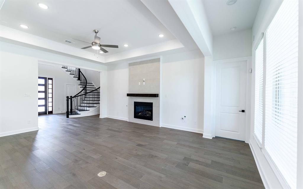 1833 Diamond Court