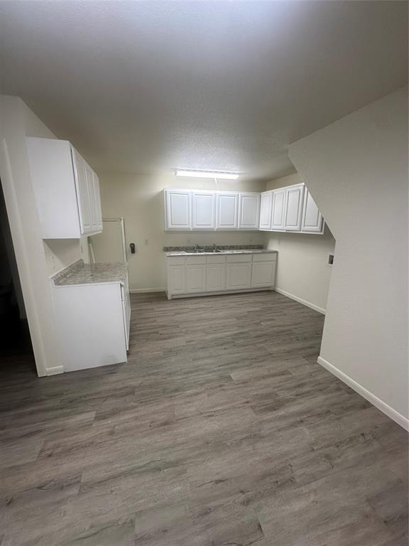 na - Commercial Sale