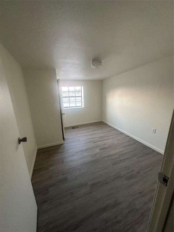 na - Commercial Sale