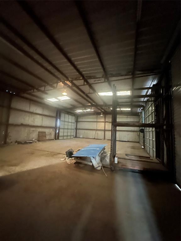 na - Commercial Sale