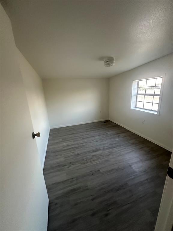 na - Commercial Sale