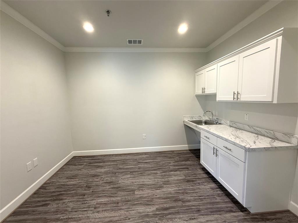 PRESTON HICKORY OFFICE PARK - Commercial Lease