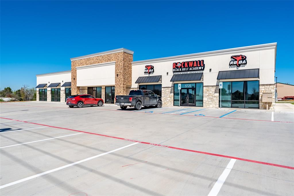 Maverick Ranch - Commercial Lease