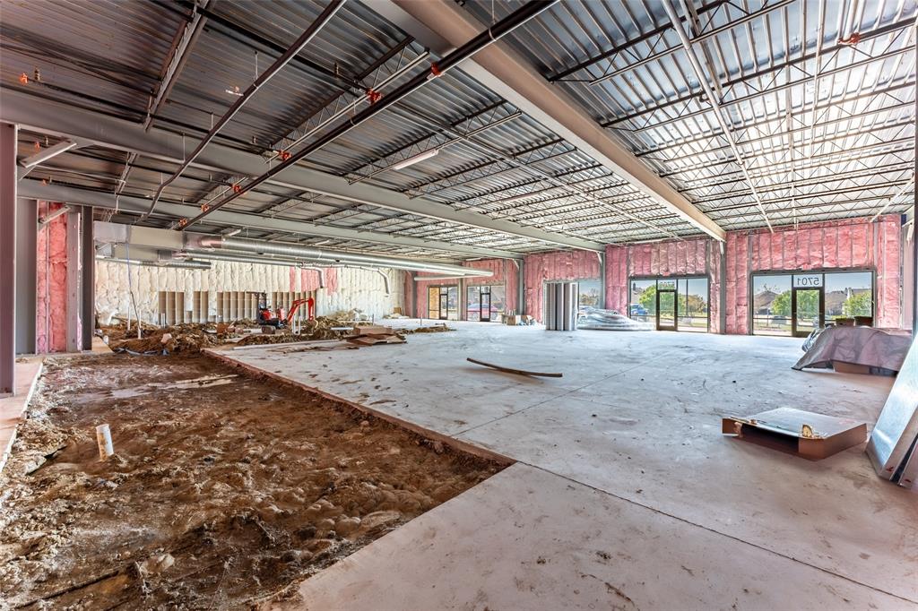 Maverick Ranch - Commercial Lease