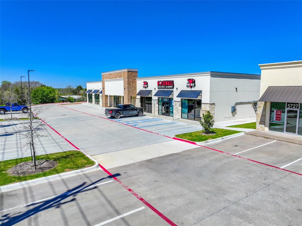 Maverick Ranch - Commercial Lease