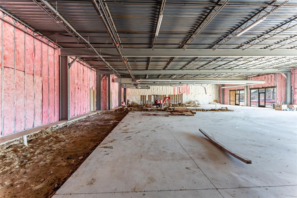 Maverick Ranch - Commercial Lease