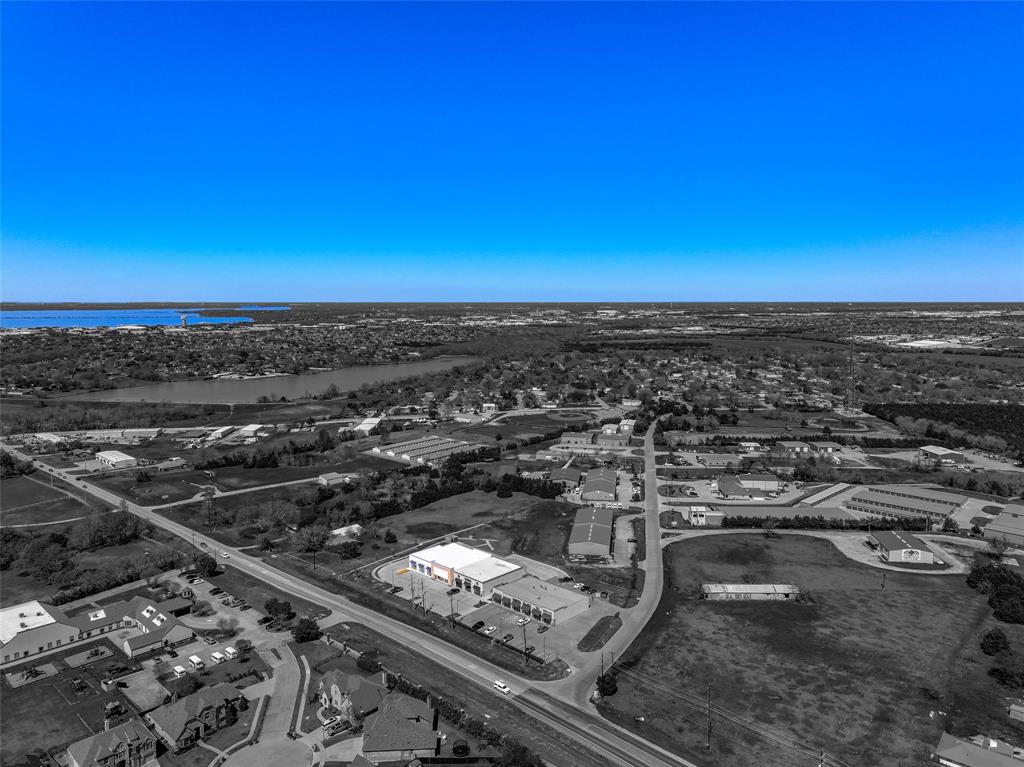 Maverick Ranch - Commercial Lease