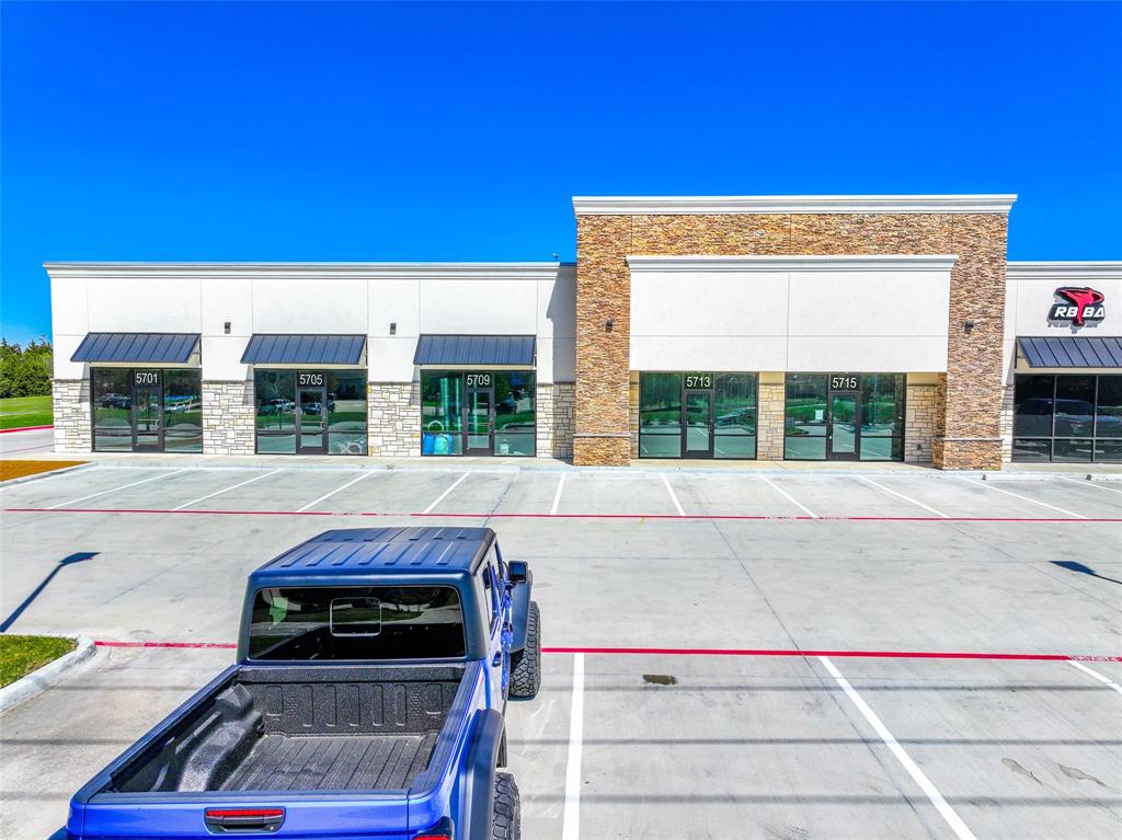 Maverick Ranch - Commercial Lease