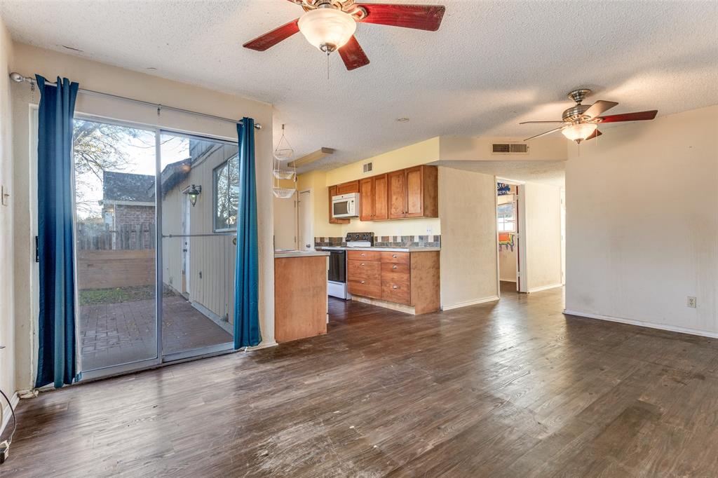 Huntington Village Add - Residential