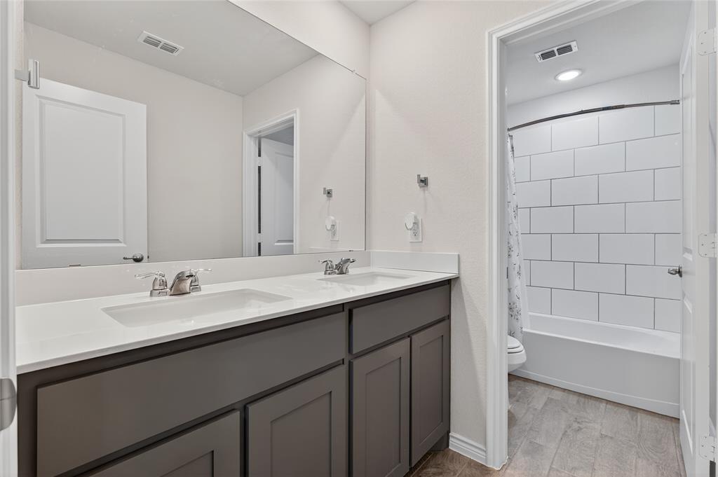 Augusta Square 1 - Residential Lease