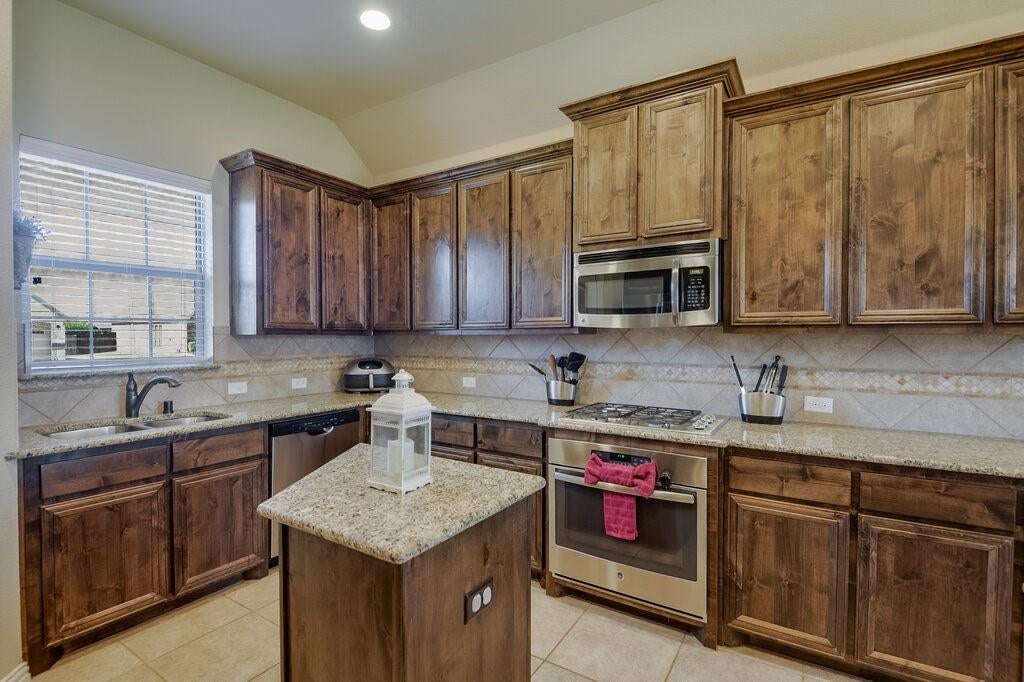 115 Traveller Street