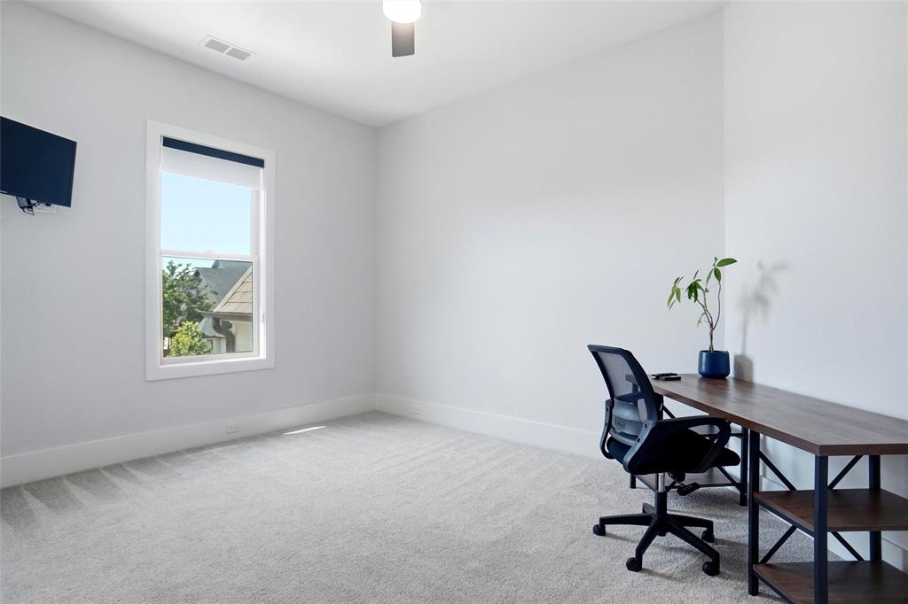 Windsor Estates Keller - Residential