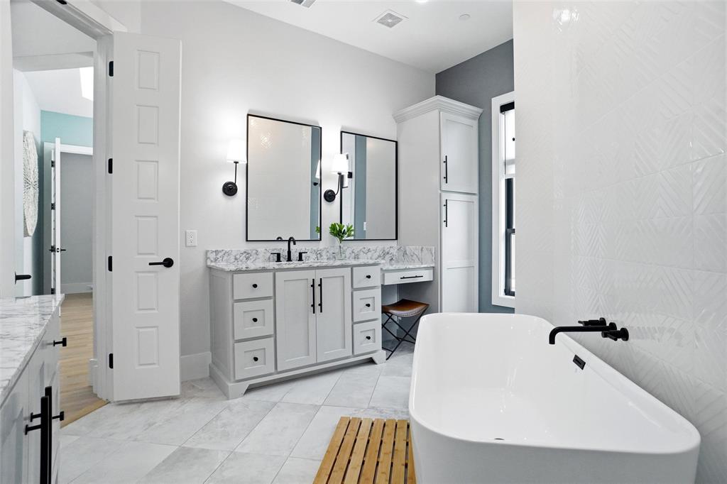 Windsor Estates Keller - Residential