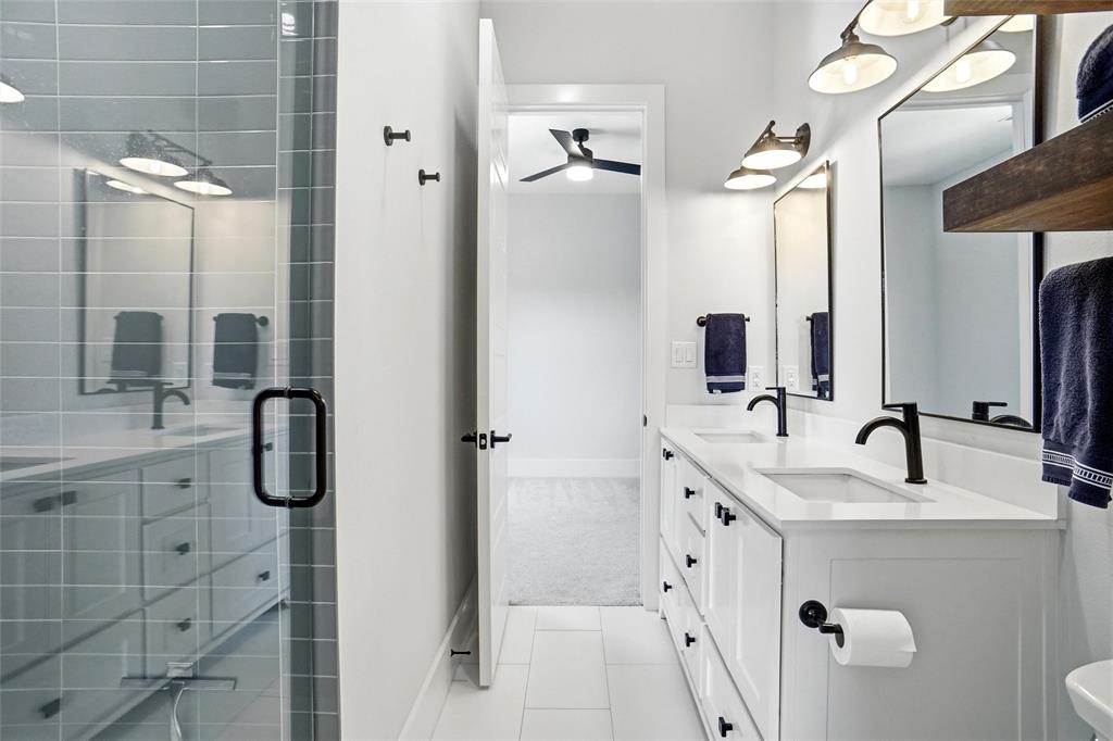 Windsor Estates Keller - Residential