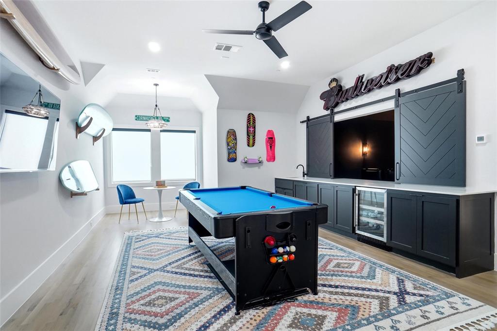 Windsor Estates Keller - Residential