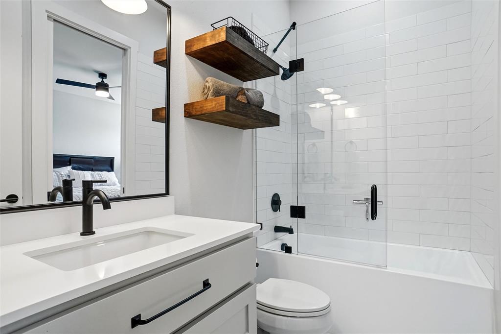 Windsor Estates Keller - Residential