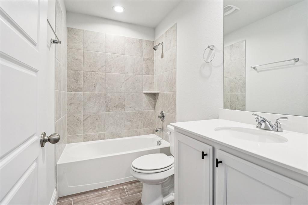 Bursey Road Twnhms - Residential Lease