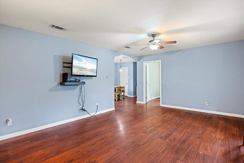 653 Wildwood Trail