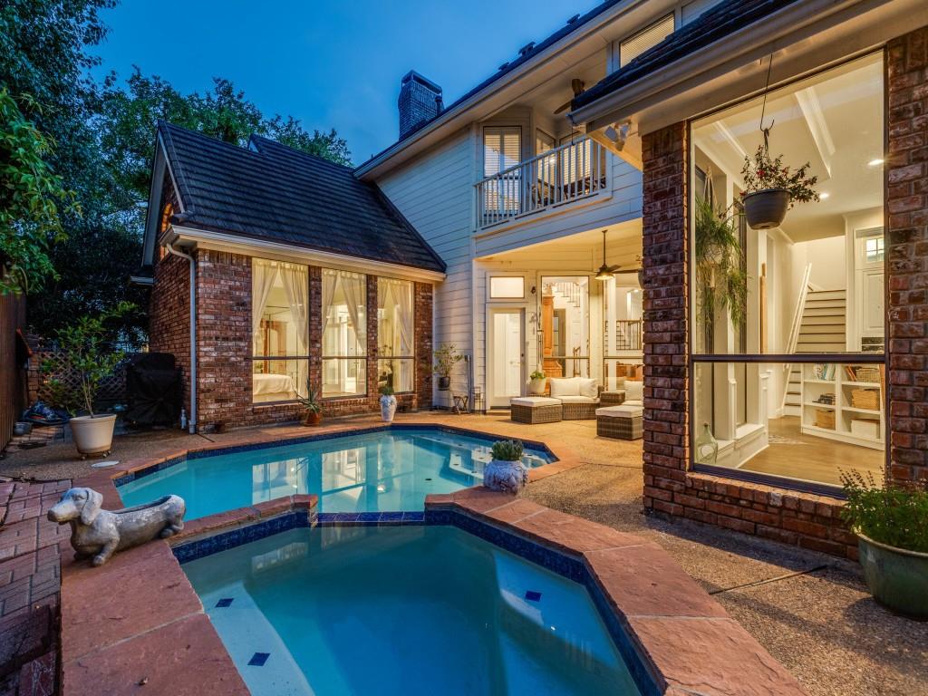 4541 Hitching Post Lane