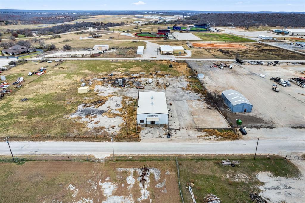 261 E Industrial Boulevard